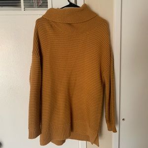 Great condition brown turtleneck